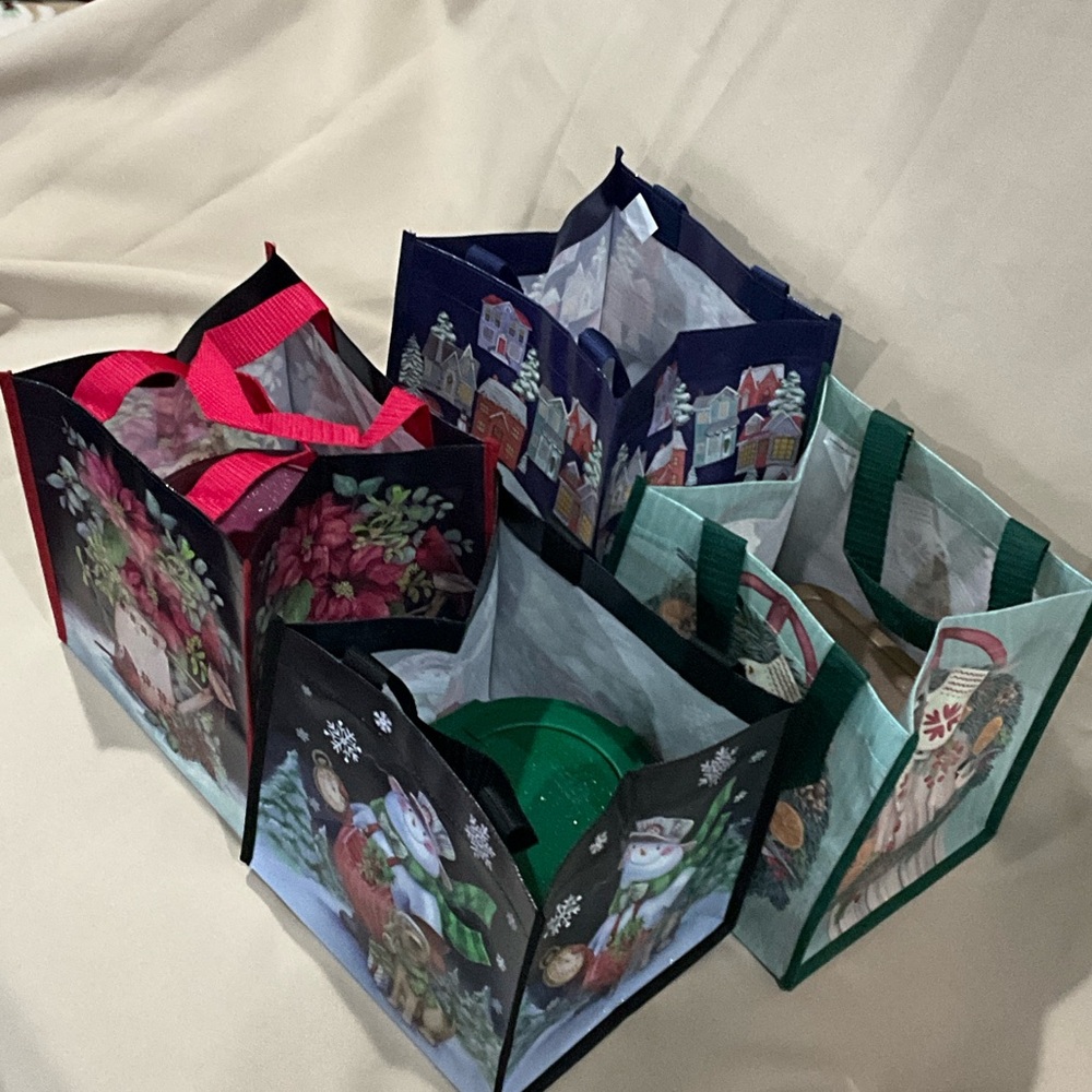 LocknLock Festive Holiday Gift Bags with Containers 4 sets - Picture 7 of 11
